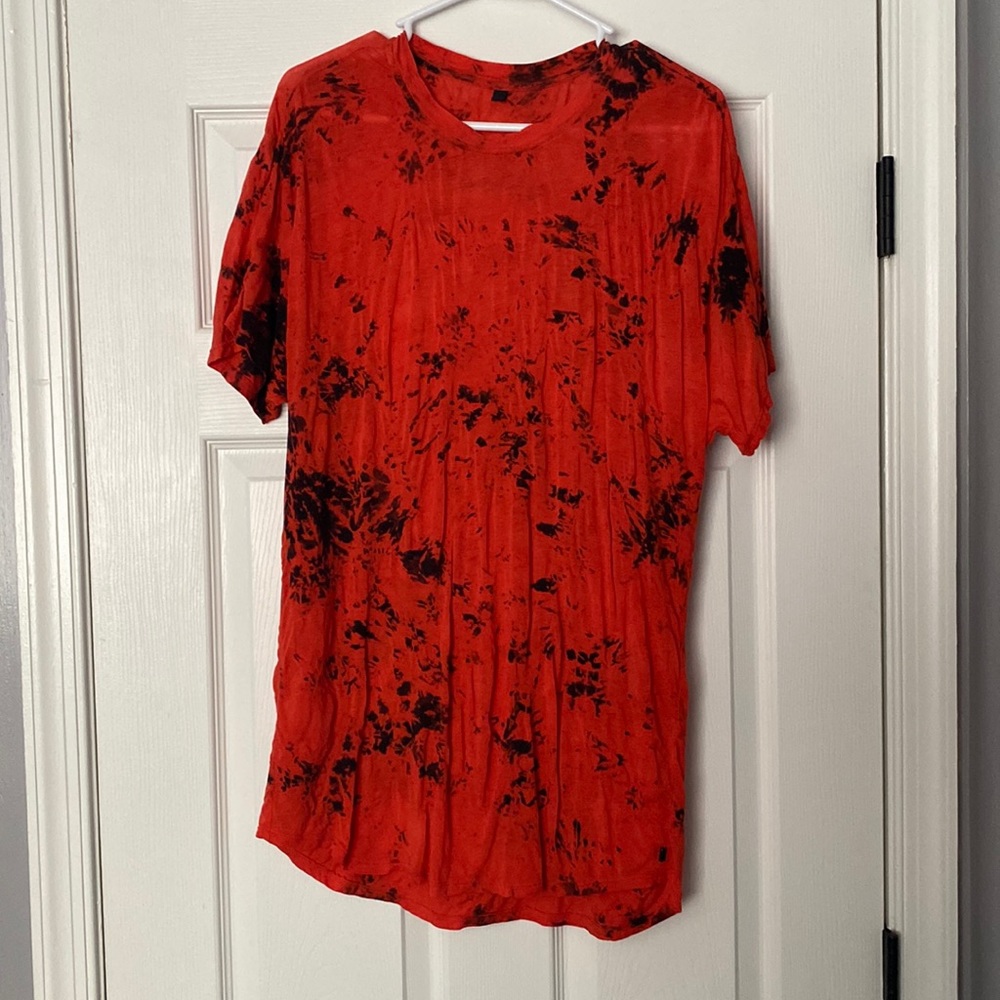 lululemon athletica Red and Black Short Sleeve Tee